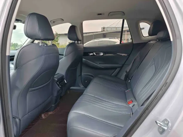 Geely Galaxy E5 — Фото автомобиля 6