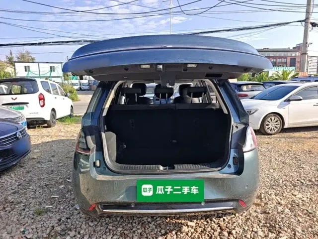 Baojun Cloud — Фото автомобиля 18