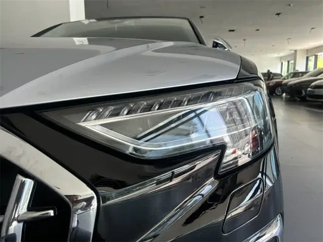 Audi A8 — Фото автомобиля 13