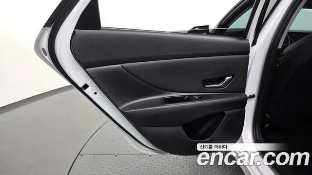 Hyundai Avante — Фото автомобиля 14