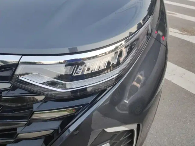 Hyundai Custo — Фото автомобиля 5