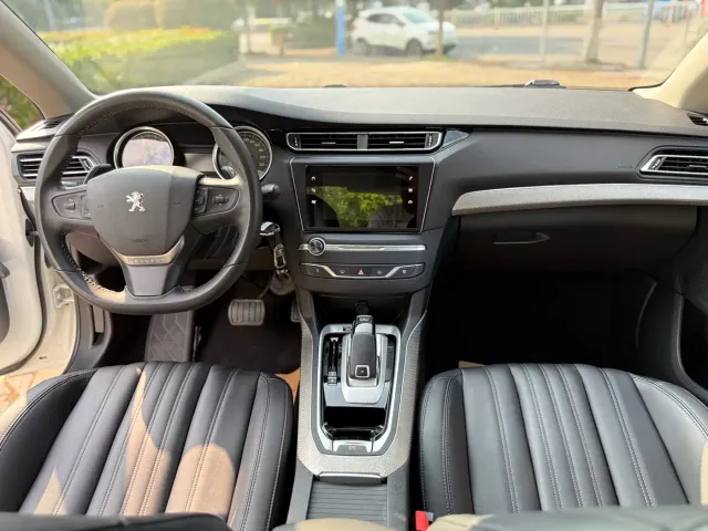 Peugeot 408 — Фото автомобиля 6