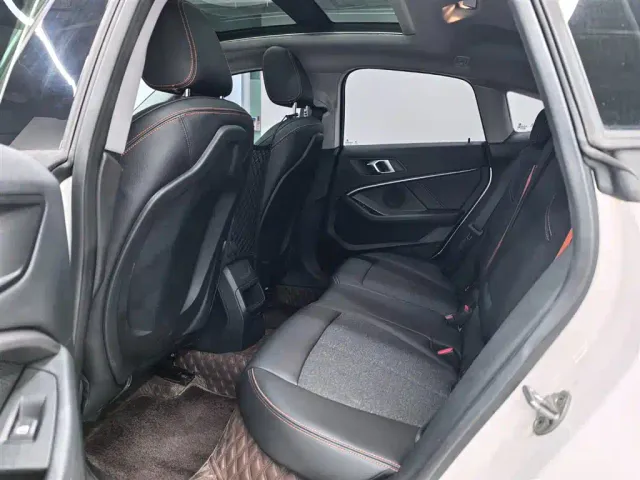 BMW 2 Series — Фото автомобиля 9