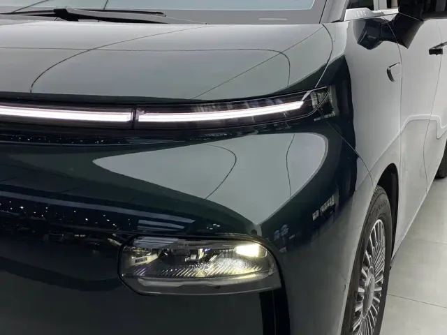 Geely Yizhen L380 — Фото автомобиля 5