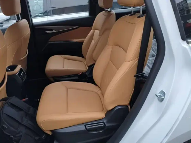 Maxus G50 PHEV — Фото автомобиля 16