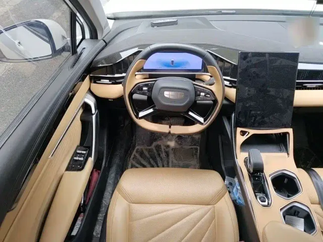 Geely Boyue L — Фото автомобиля 2