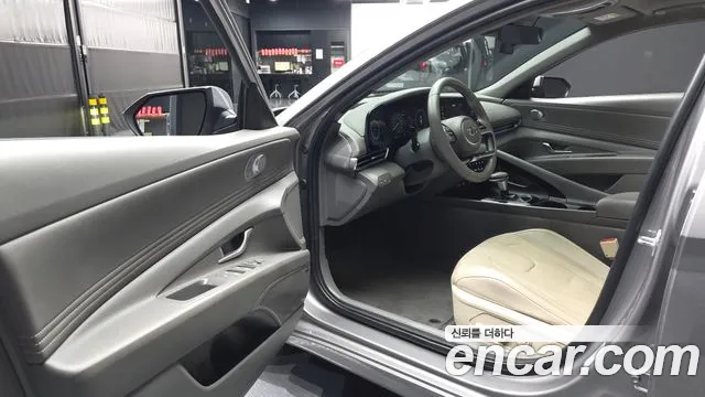 Hyundai Avante CN7 — Фото автомобиля 15