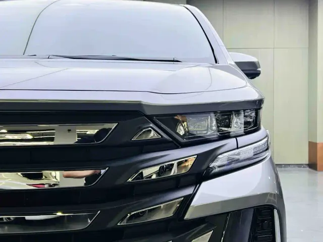 Toyota Vellfire — Фото автомобиля 7