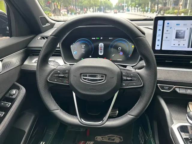 Geely Xingrui — Фото автомобиля 17