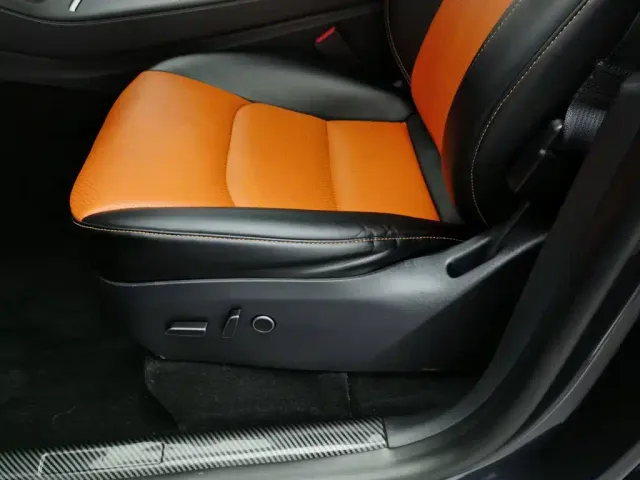 Tesla Model Y — Фото автомобиля 20