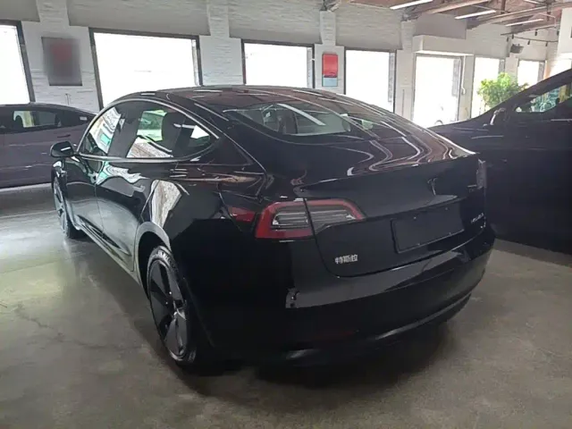 Tesla Model 3 2022 Model Rear-Wheel Drive Version — Фото автомобиля 4