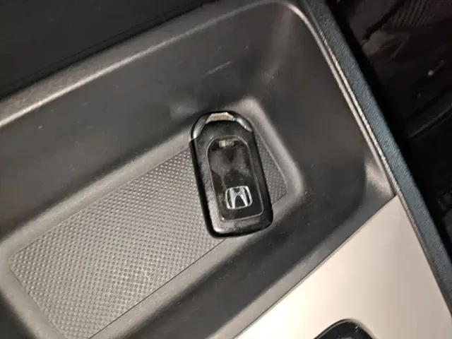 Honda Fit — Фото автомобиля 8