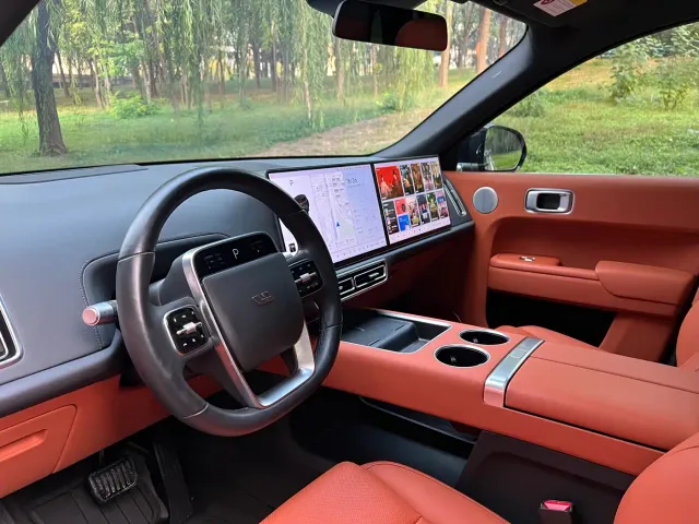 Li Auto L9 — Фото автомобиля 7