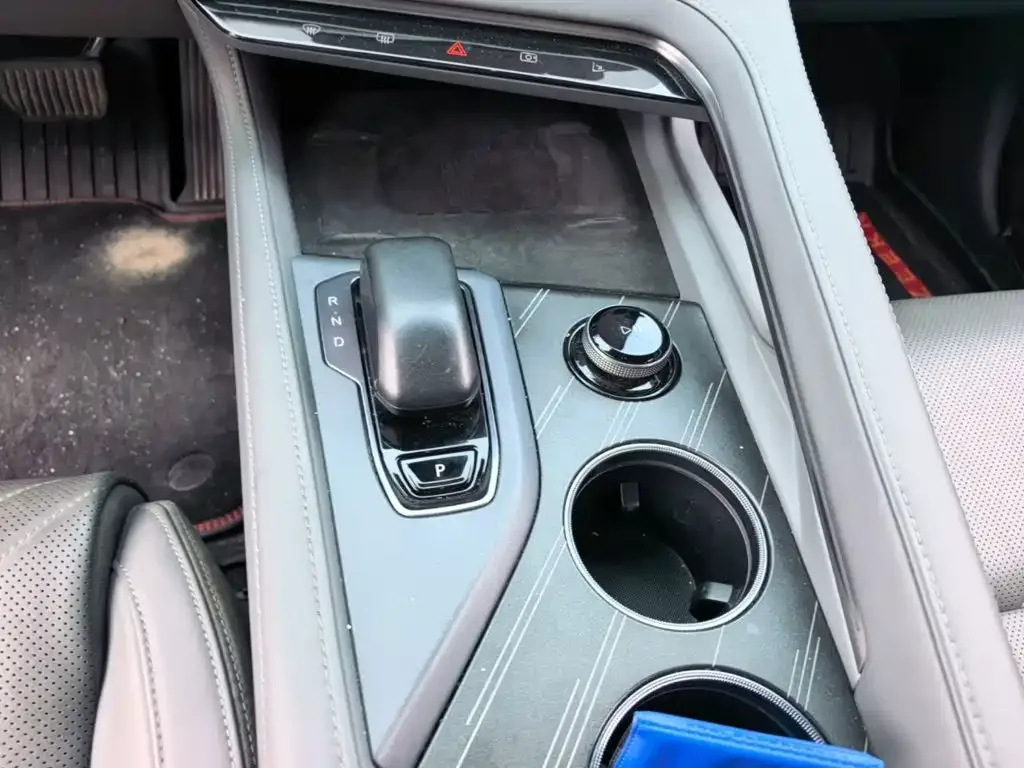 ZEEKR Zeekr 001 2024 WE Edition 95kWh AWD — Фото автомобиля 13