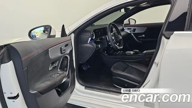 Mercedes-Benz CLA-Class — Фото автомобиля 4