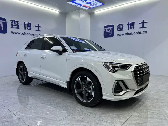 Audi Q3 — Фото автомобиля 3