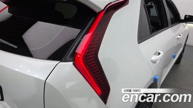 Kia Niro The All New — Фото автомобиля 8