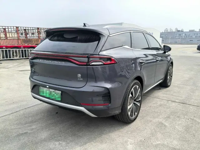 BYD Tang — Фото автомобиля 2