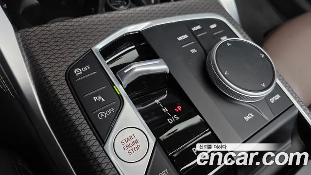 BMW 4 Series G22 — Фото автомобиля 27