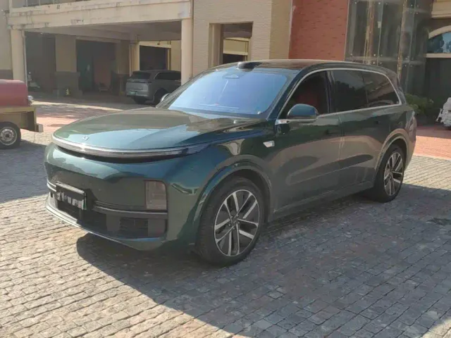 Фотография автомобиля — Li Auto L9
