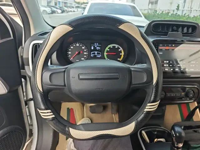 Roewe Clever — Фото автомобиля 10