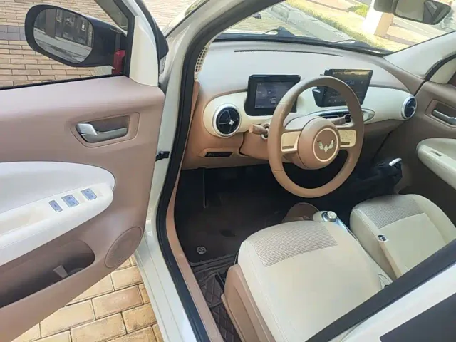 Wuling Hongguang Mini EV — Фото автомобиля 15