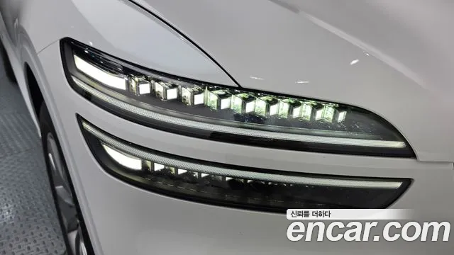 Genesis GV70 2.5T Бензин 2WD — Фото автомобиля 20