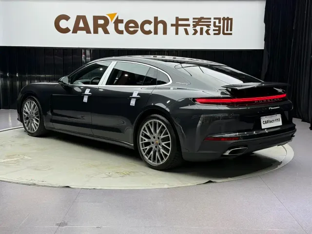 Porsche Panamera — Фото автомобиля 6