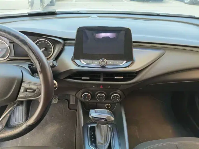 Buick Verano — Фото автомобиля 12