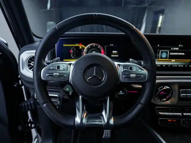 Mercedes-Benz G-Class — Фото автомобиля 14