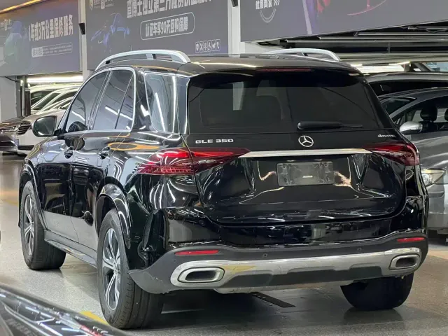 Mercedes-Benz GLE-Class — Фото автомобиля 6