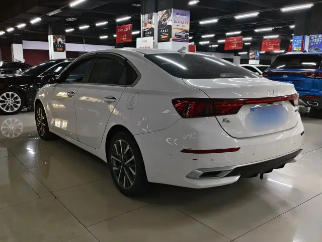 Kia K3 — Фото автомобиля 8