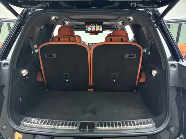Li Auto L9 — Фото автомобиля 13