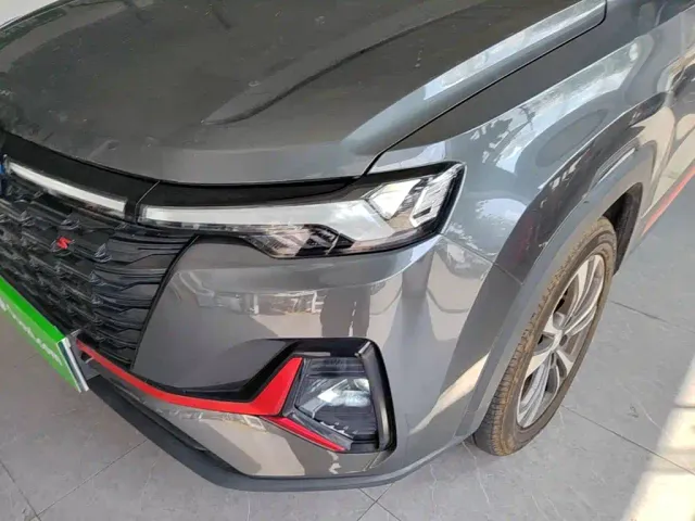 Changan CS35 Plus — Фото автомобиля 23