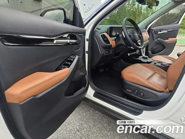 Kia Seltos Бензин 1.6 турбо 2WD — Фото автомобиля 11