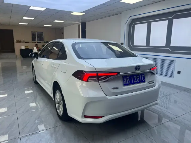 Toyota Corolla — Фото автомобиля 6