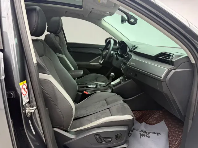Audi Q3 — Фото автомобиля 10