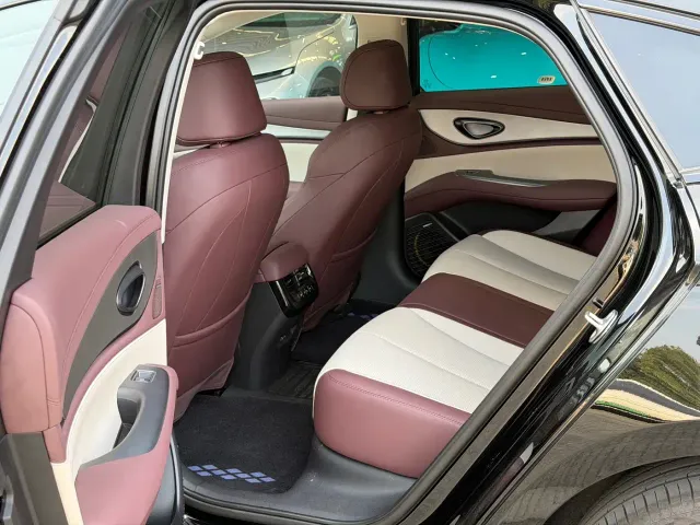 BYD Seal 07 EV — Фото автомобиля 7