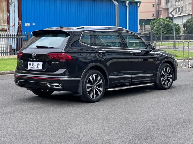 Volkswagen Tiguan L — Фото автомобиля 12