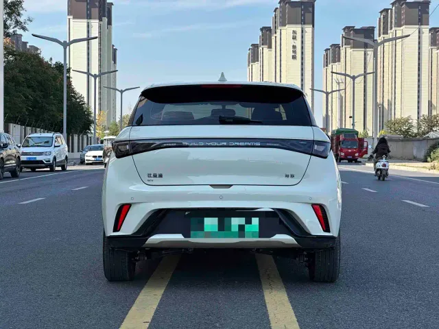 BYD Dolphin — Фото автомобиля 8