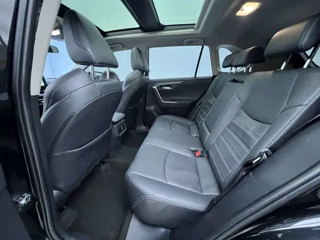 Toyota Wildlander — Фото автомобиля 25
