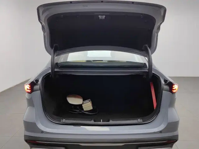 Geely Galaxy L6 — Фото автомобиля 16