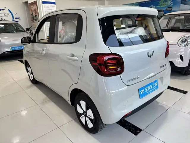 Wuling Hongguang Mini EV — Фото автомобиля 4