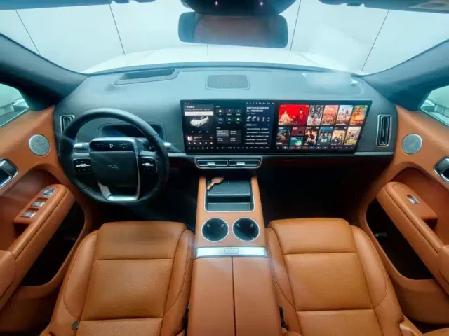 Li Auto L7 — Фото автомобиля 7