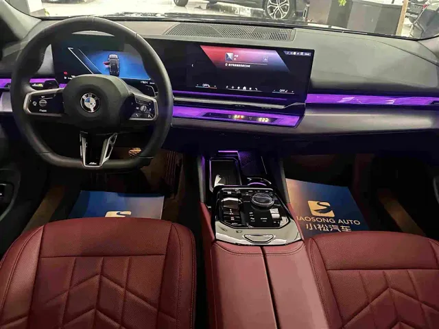 BMW 5 Series — Фото автомобиля 13