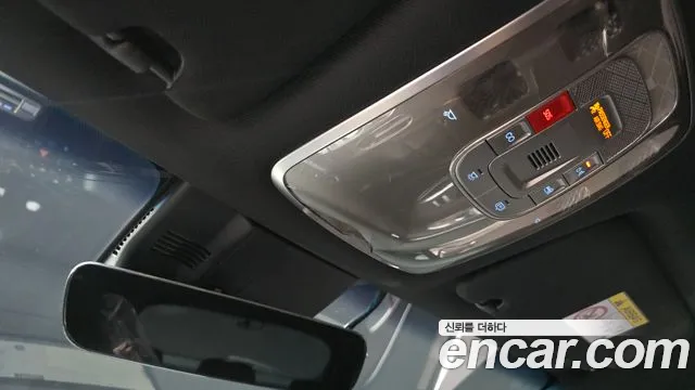 Genesis GV70 2.5T Бензин 2WD — Фото автомобиля 16