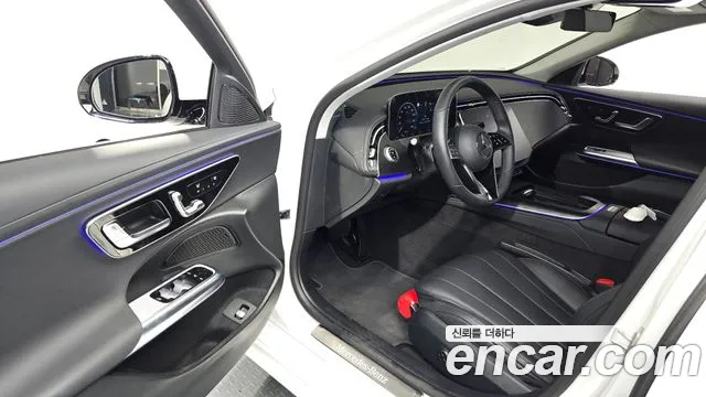 Mercedes-Benz E-Class — Фото автомобиля 10