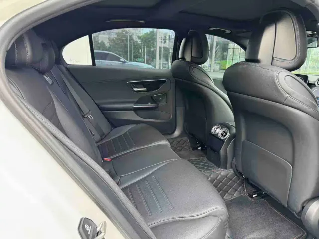 Mercedes-Benz C-Class — Фото автомобиля 10
