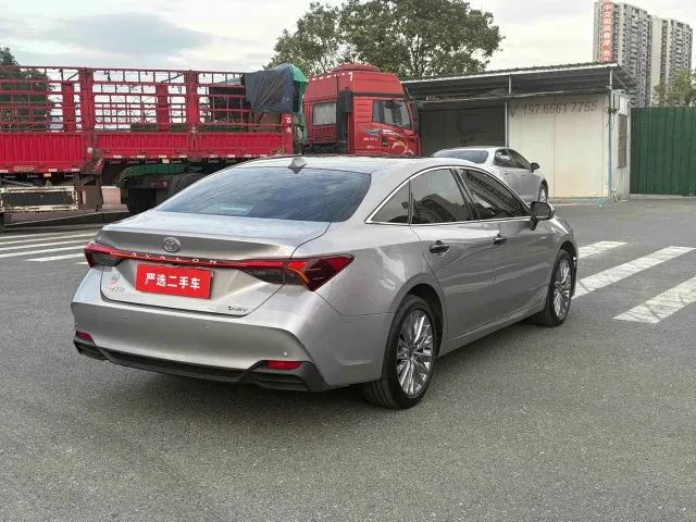 Toyota Avalon — Фото автомобиля 9