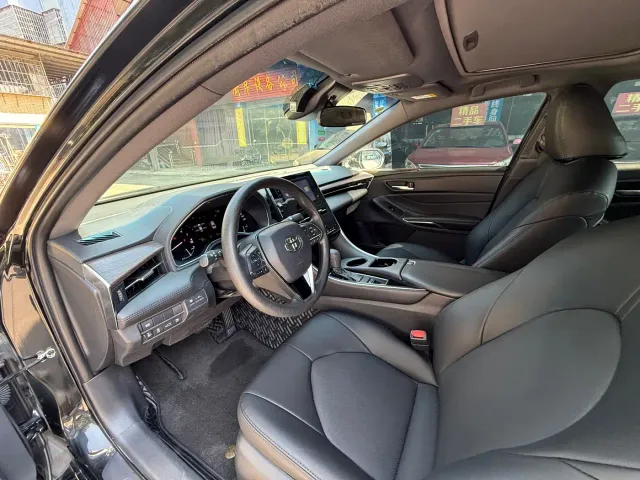 Toyota Avalon — Фото автомобиля 7